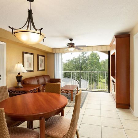 Westgate Towers Hotel Four Corners Екстериор снимка