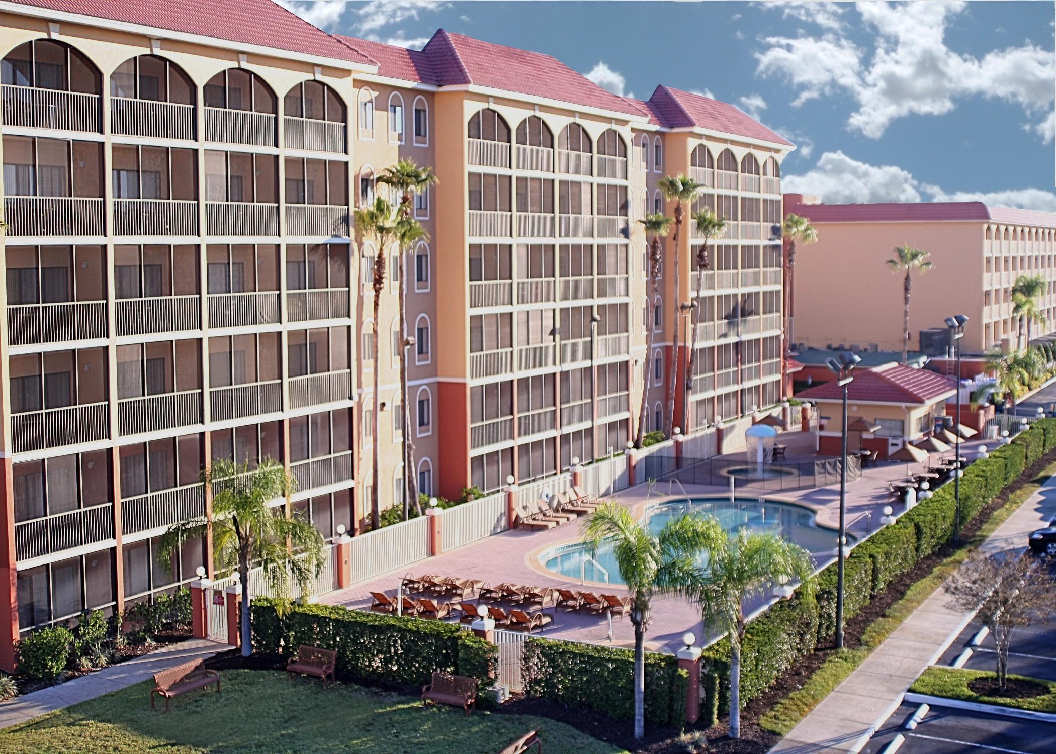 Westgate Towers Hotel Four Corners Екстериор снимка
