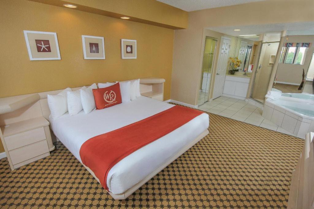 Westgate Towers Hotel Four Corners Екстериор снимка