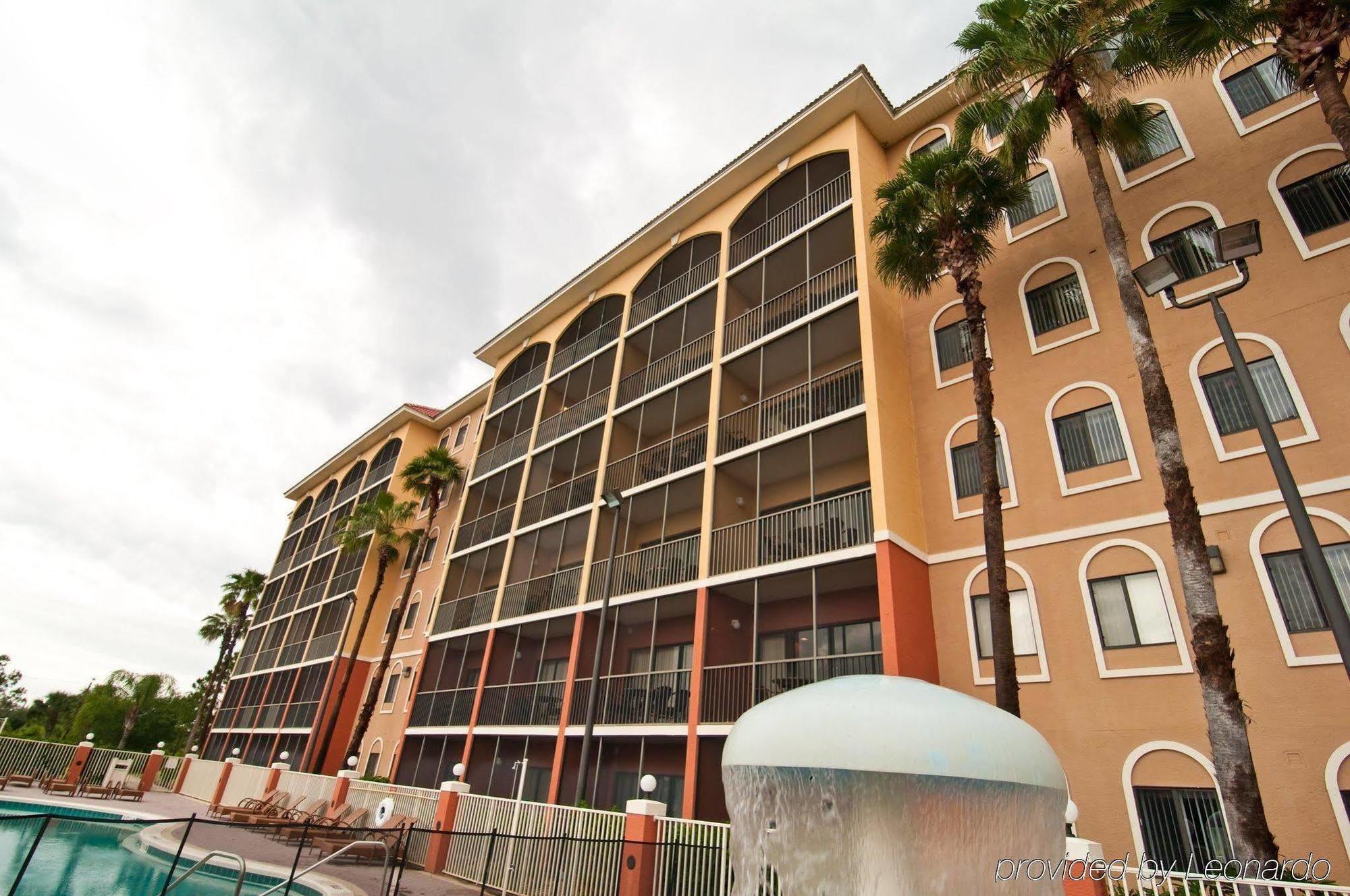 Westgate Towers Hotel Four Corners Екстериор снимка